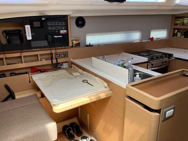 slider 17 Jeanneau Sun Odyssey 410